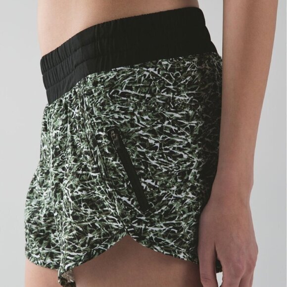 Lululemon Tracker Short IV Mini Ripple Desert Olive Fatigue Green - Picture 7 of 7